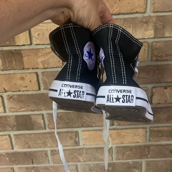 Brand new men’s converses never worn ordered the wrong size - Picture 3 of 5